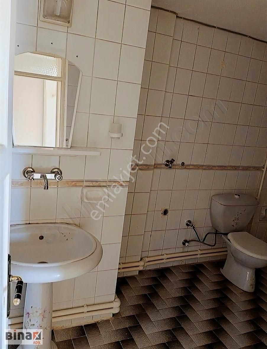 Bergama Zafer Kiralık Daire BERGAMA ZAFER MAHALLESİNDE ARAKAT KİRALIK DAİRE