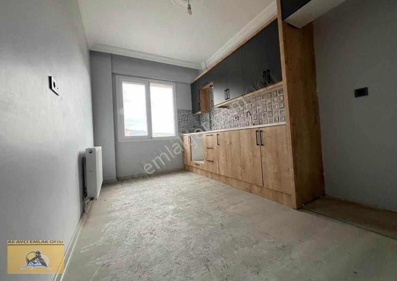 Soma Cumhuriyet Kiralık Daire Çaltılık da 2+1 SICAK SULU otoparklı asansörlü yeni daire