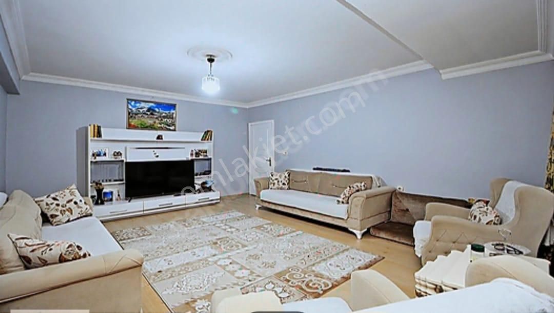 Esenyurt İnönü Satılık Daire  TEK DAİRE ÜZERİ MERKEZİ KONUMDA SATILIK 3+1 ARAKAT DAİRE