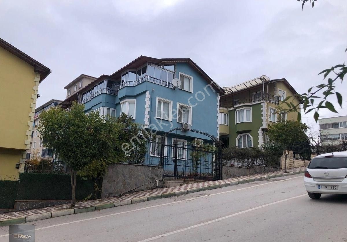 Mustafakemalpaşa Barış Kiralık Villa Ersay’dan Kiralık Tripleks Villa-barış Mh.