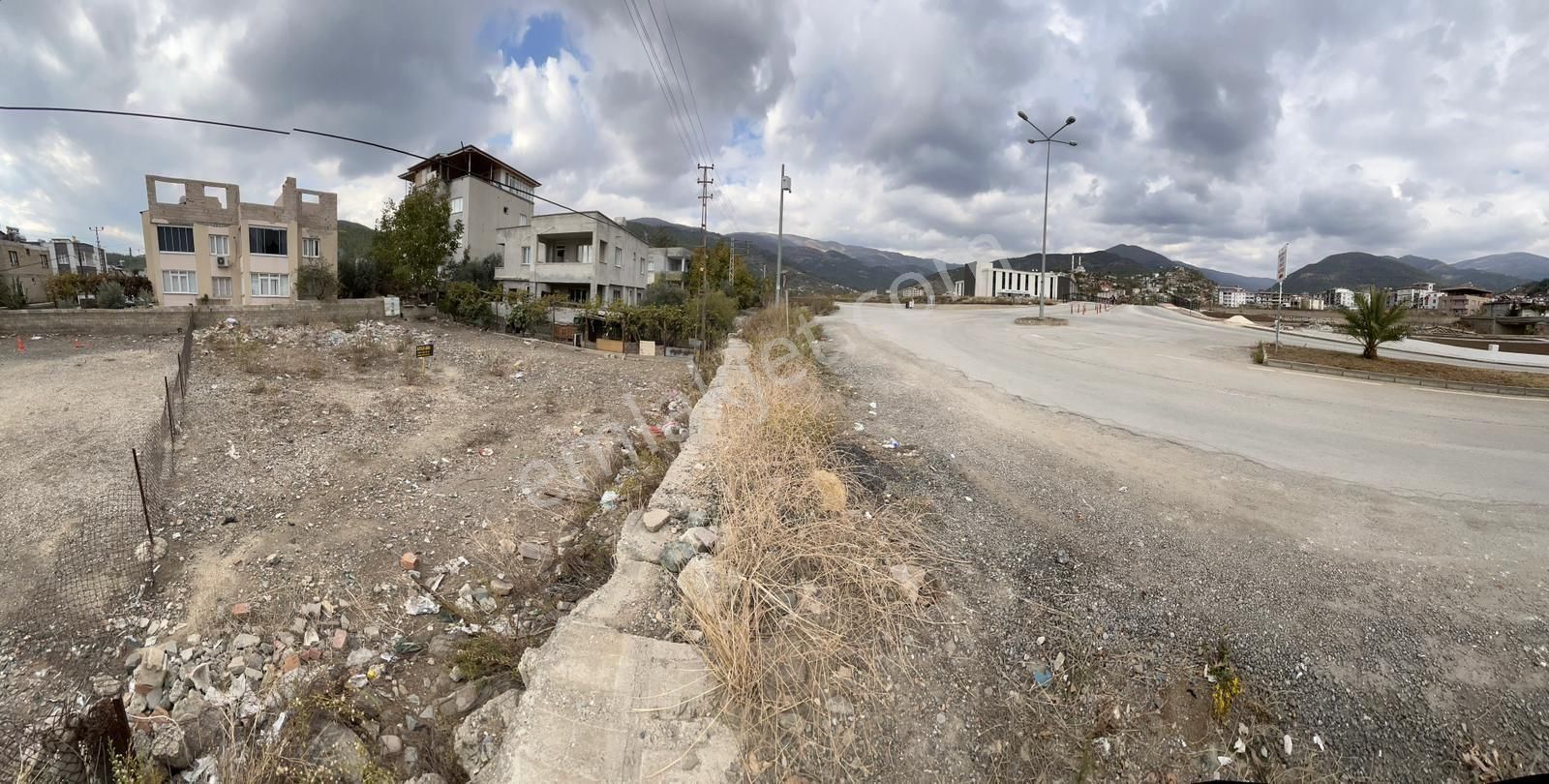 Bahçe İstiklal Satılık Konut İmarlı Sahibinden Satılık Arsa