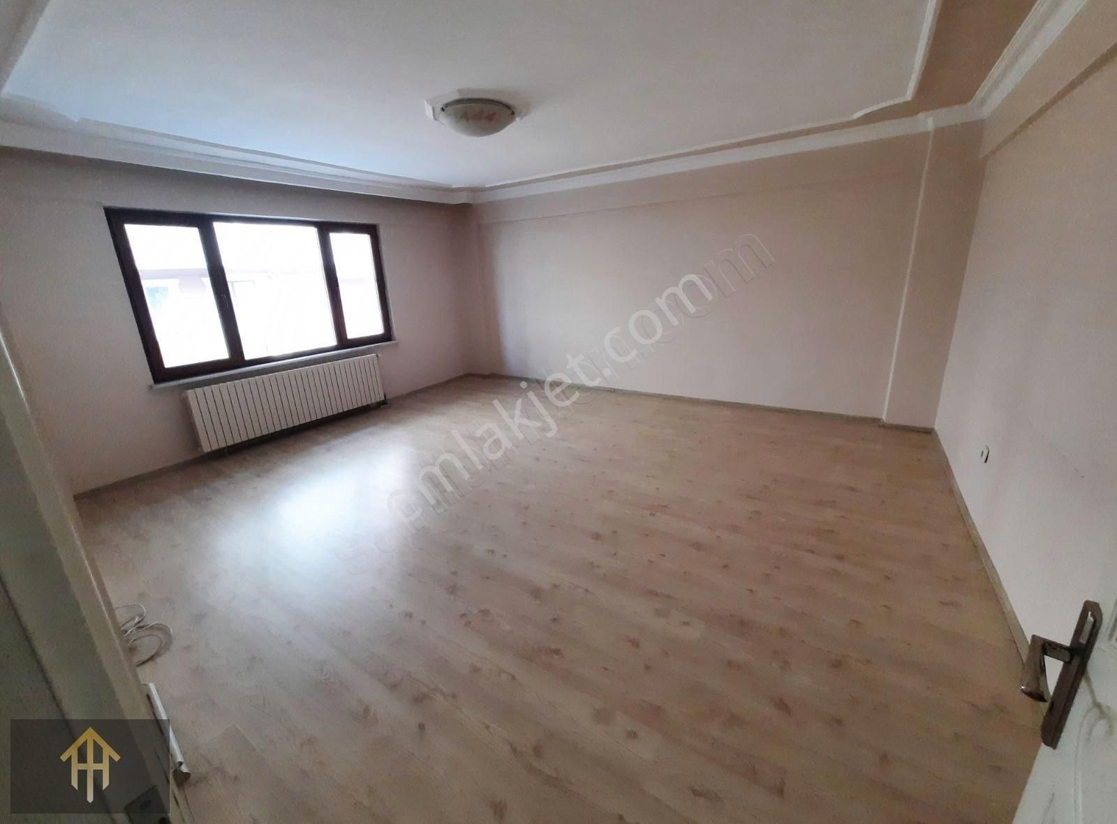 Karacabey Runguşpaşa Kiralık Daire EMLAKBANK RUNGUÇPASA MAH.3+1 MÜKEMMEL KİRALIK DAİRE