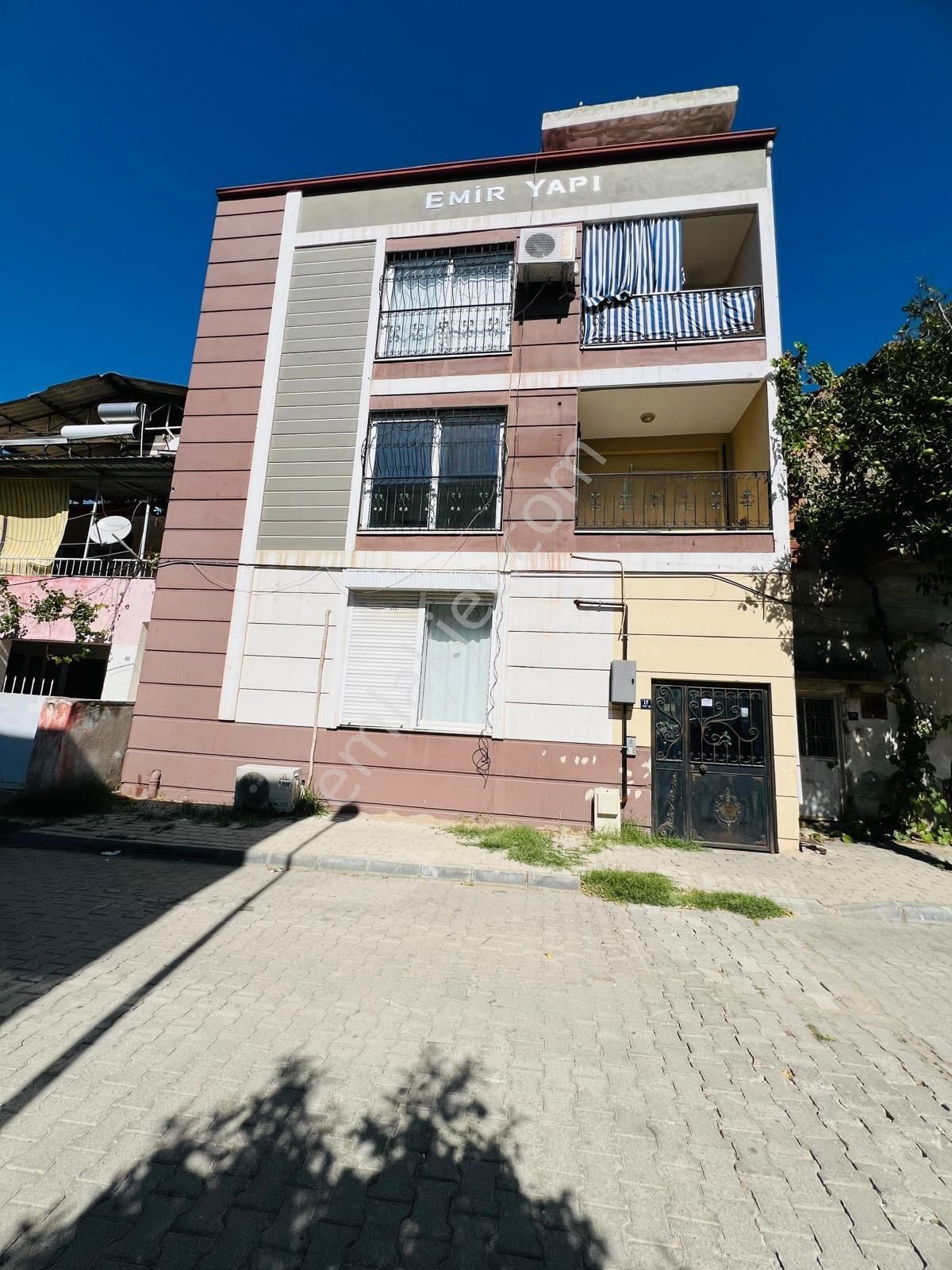 Nazilli Yeşil Satılık Daire  NAZİLLİ🏡EMLAKTAN-SATILIK YEŞİL MAHALLE MUHTARLIK MEVKİİNDE 2+1 ARAKAT DAİRE