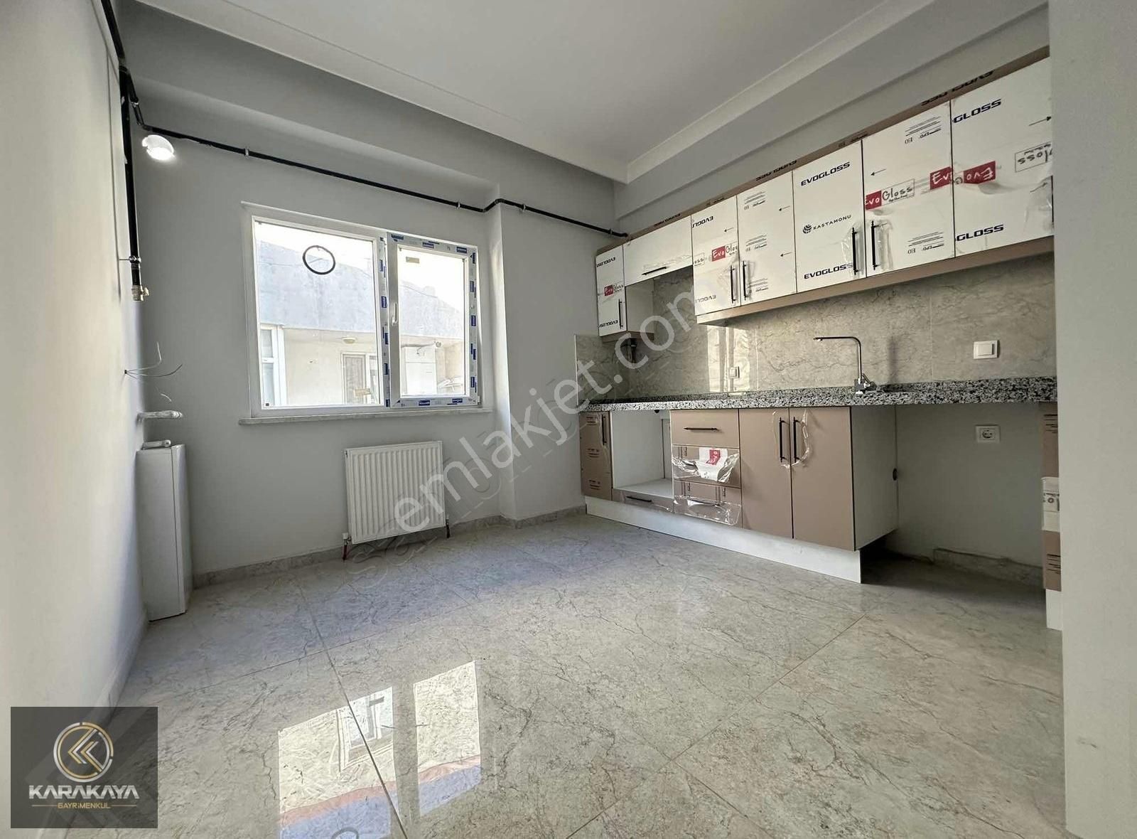 Darıca Osman Gazi Satılık Daire ATARÜRK CAD ÜZERİ 3+1 165 m² FIRSAT ÇATI DUBLEX