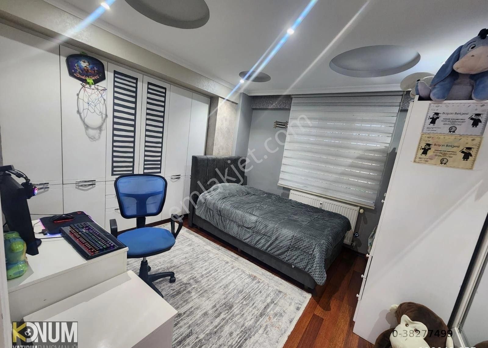 Zeytinköy Satılık Manzaralı 180 M2 3+1 Kullanışlı Daire İyi Konumda - Görsel 27