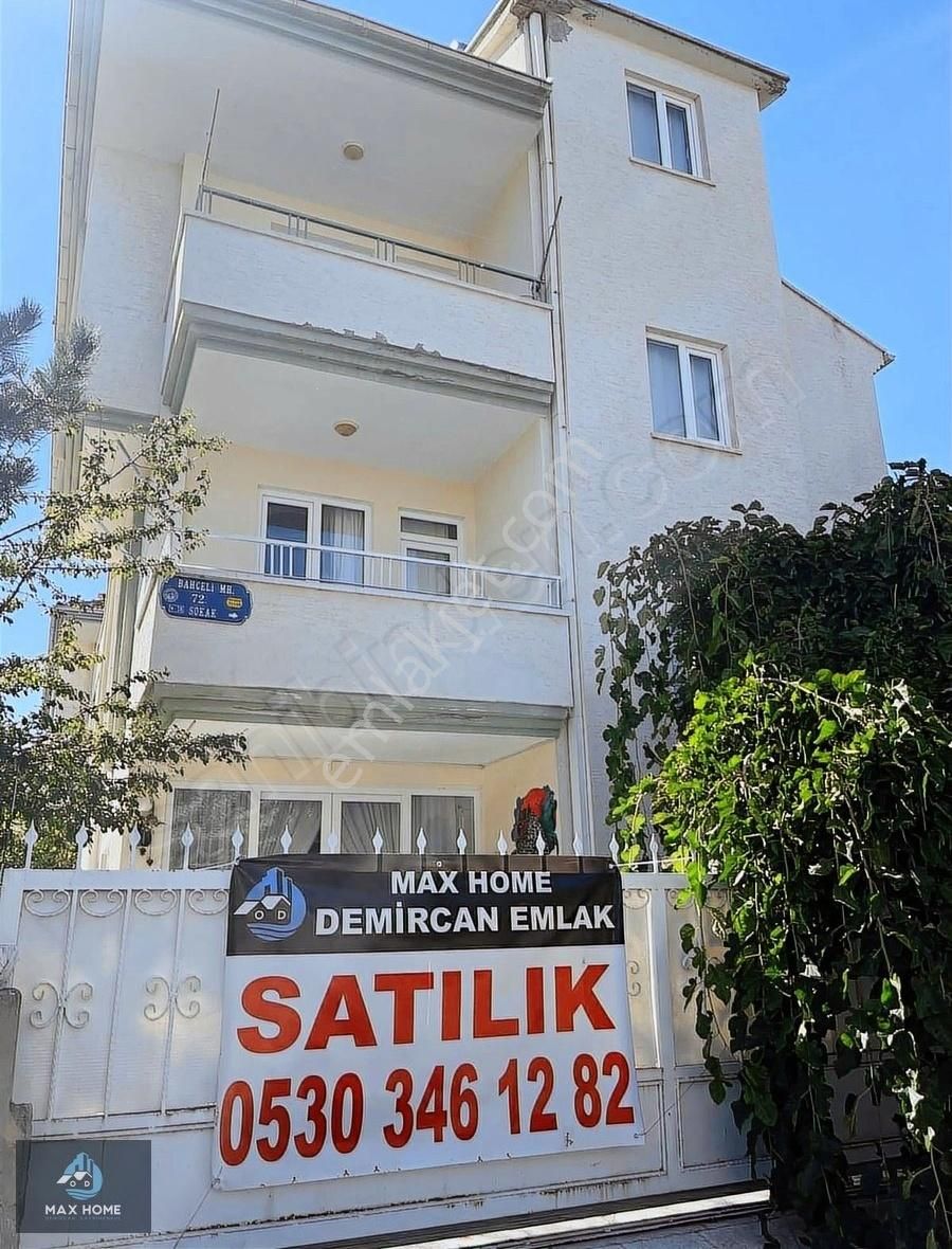 Melikgazi Gesi Satılık Villa Geside Satılık Köşe başı Villa