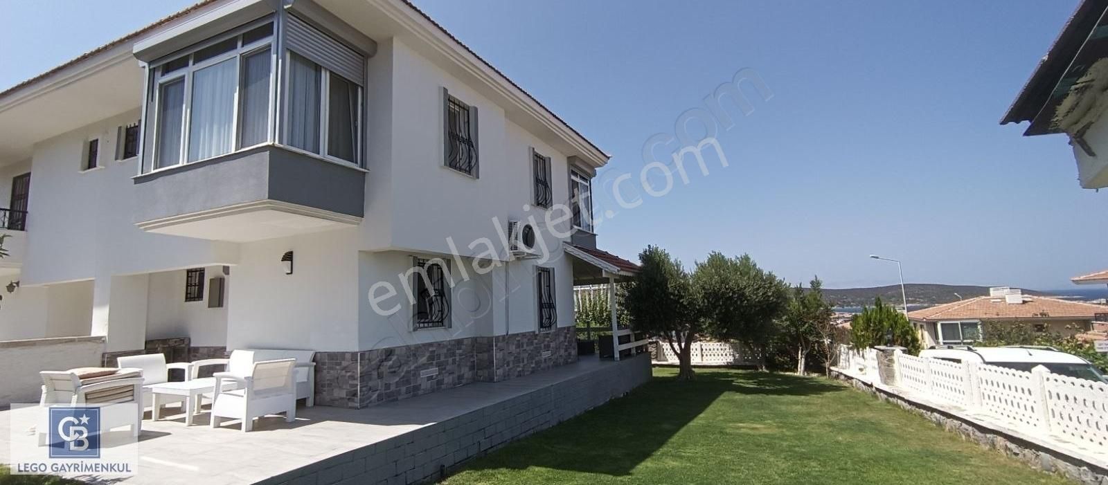 Çeşme Reisdere Satılık Villa Çeşme Reisdere Özkanlar Sitesi Satılık 3+1 Deniz Manzaralı Villa