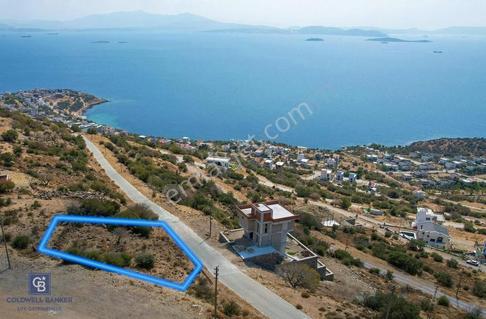 Dikili Çandarlı Satılık Villa İmarlı ÇANDARLI EYKO 562 M2 VİLLA İMARLI ADA MANZARALI KÖŞE PARSEL