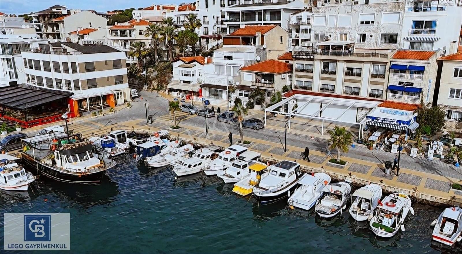 Çeşme 16 Eylül Satılık Restaurant ÇEŞME MERKEZDE DENİZE SIFIR BACA RUHSATLI SATILIK RESTORANT