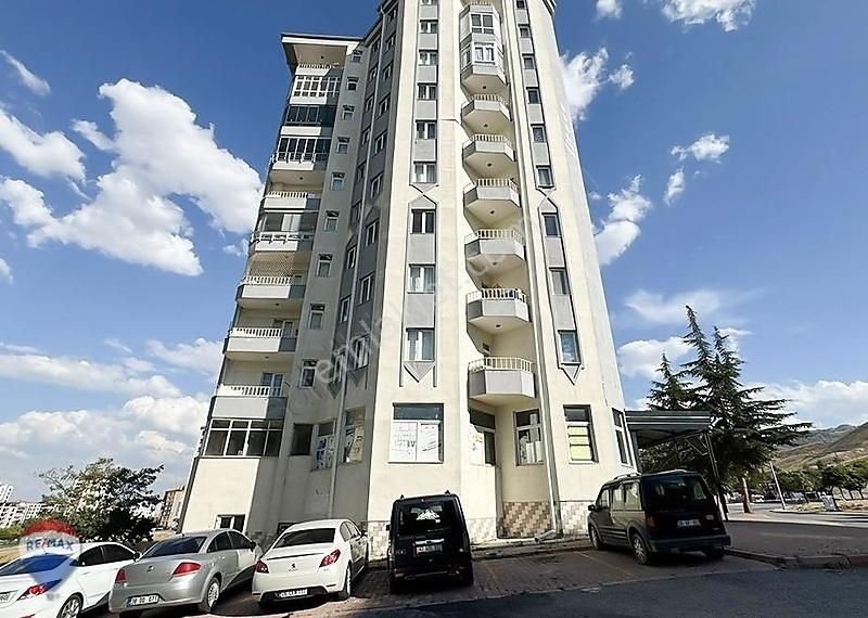 Melikgazi Kocatepe Satılık Daire RE/MAX Katılım/ BELSİN KOCATEPE SATILIK 3+1 ÇİFT BALKONLU DAİRE