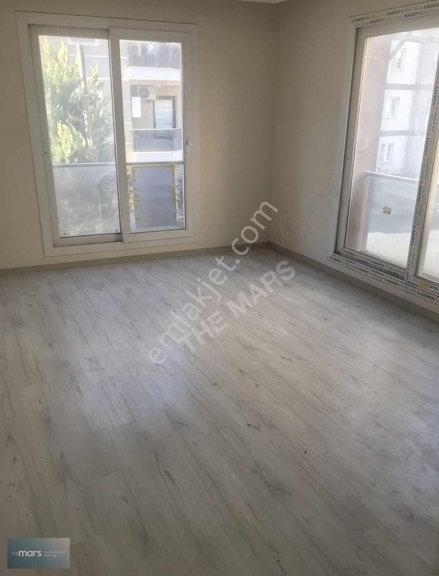 Buca Kuruçeşme Kiralık Daire HOCA AHMET YESEVİ YURDU KARŞI SOKAĞI 3. KAT KİRALIK 2+1 DAİRE