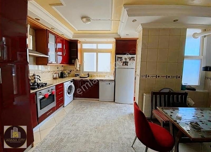 Çukurova Güzelyalı Satılık Daire T.ÖZAL BULVAR ÜZERİ 3+1-K.M GENİŞ OTURUMLU SATILIK DAİRE