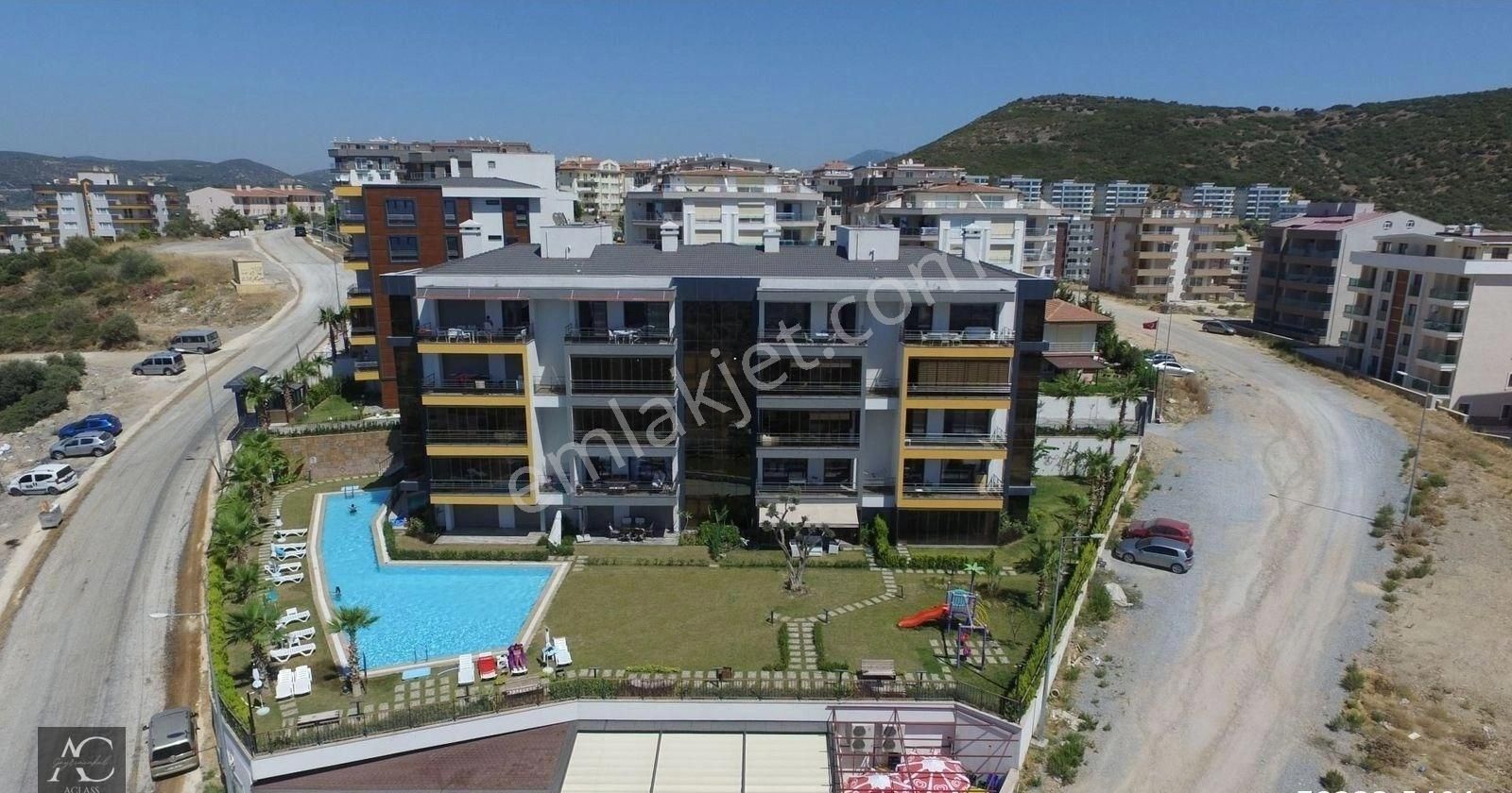 Kuşadası Değirmendere Satılık Residence FULL MANZARA-7/24 GÜVENLIK-OTOPARK-HAVUZ-BAHÇE-SOSYAL ALAN-YERDEN ISITMA/KOMBİ-LÜX-145 M2