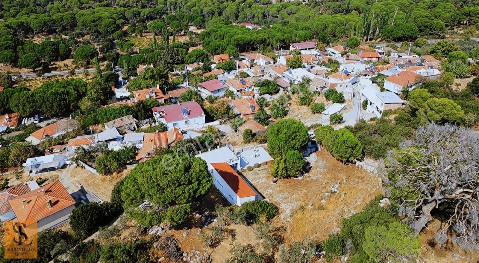 Bergama Demircidere Satılık Çiftlik Evi Bergama Demircidere Köyünde Satılık Çiftlik Evi