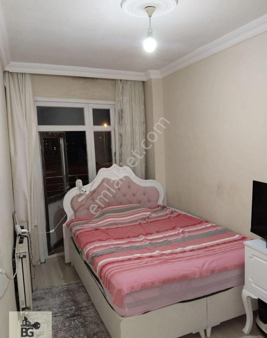 Silivri Alibey Satılık Daire BÜŞRA GAYRİMENKULDEN ÇARŞI MERKEZDE SATILIK DAİRE 2+1 KAT 3 DOĞALGAZLI KOMBİLİ MASRAFSIZ