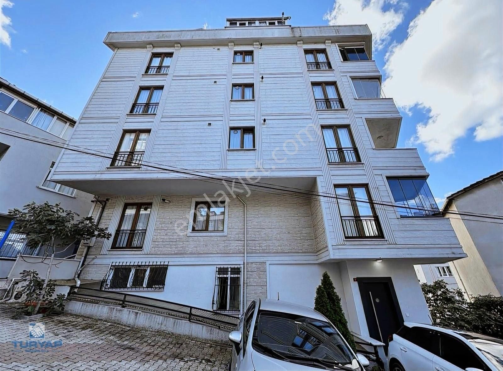 Ataşehir Kayışdağı Satılık Daire KAYIŞDAĞI 3+1 İSKANLI YEDİTEPE ÜNİVERSİTESİNE 3DK