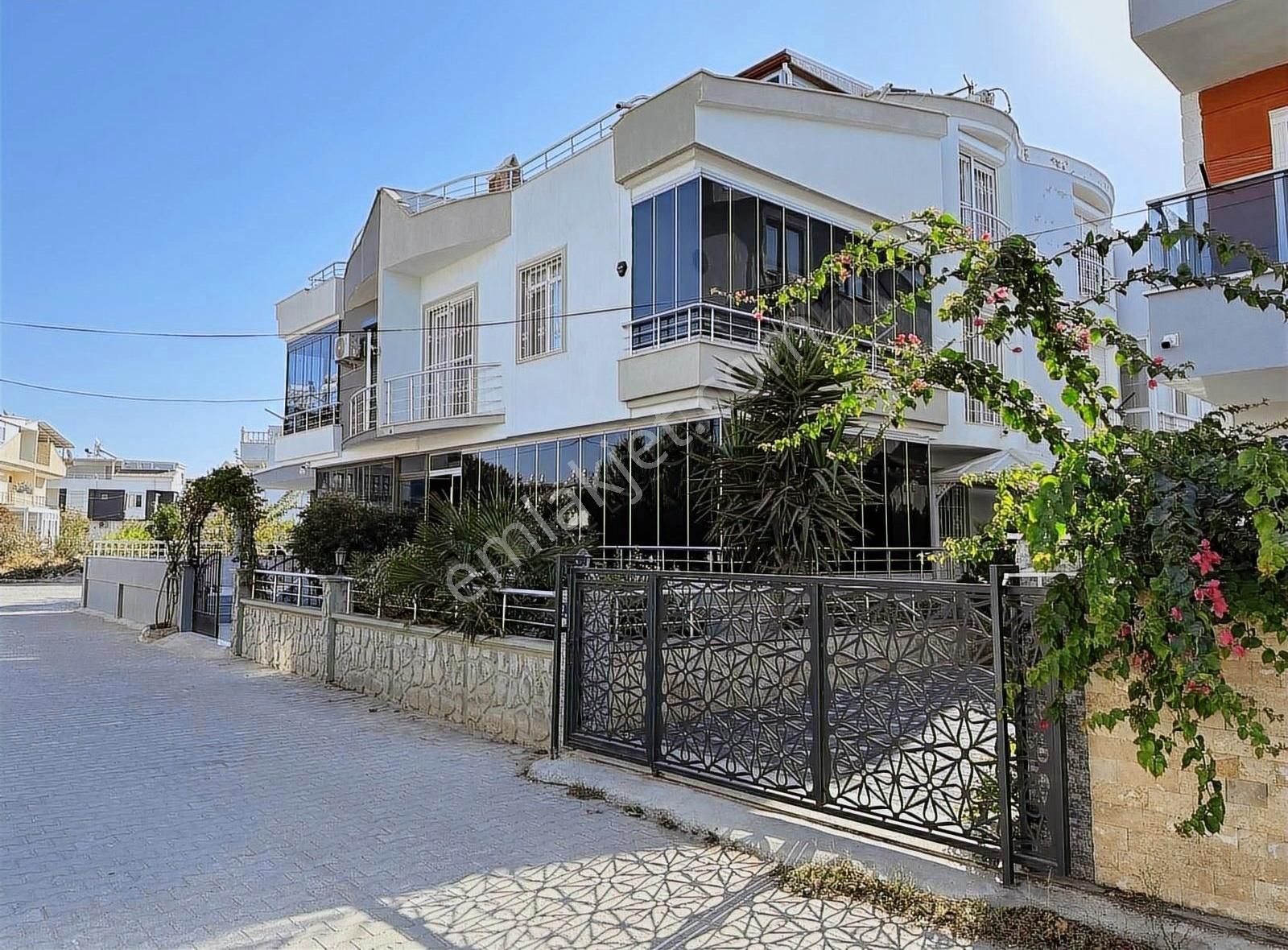 Didim Efeler Satılık Villa BU FİYATA BU KONUMDA MÜKEMMEL 4+1 VİLLA