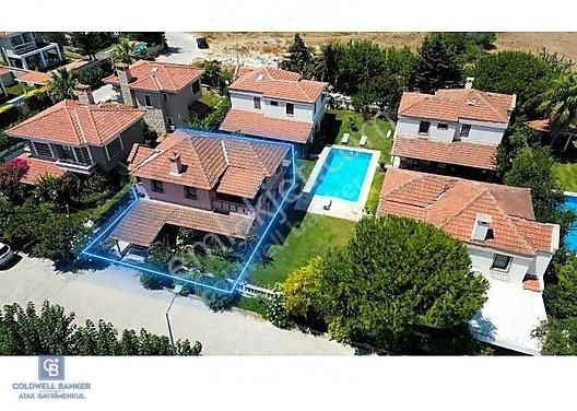 Çeşme Alaçatı Satılık Villa Alaçatı Göbene'de Satılık Müstakil Villa