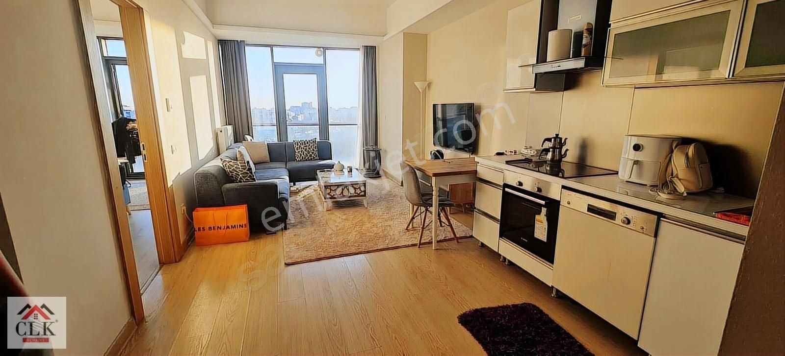 Ataşehir Küçükbakkalköy Satılık Residence Ataşehir Brandium 1+1 Konut&Ofis Olmaya Yatırıma Uygun