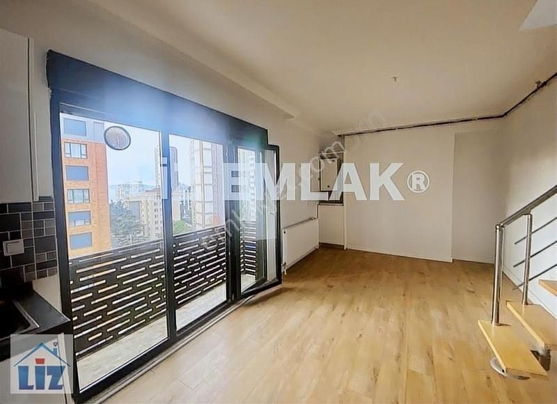 Kadıköy Bostancı Satılık Daire BOSTANCIDA DENİZ MANZARALI TERASLI 140 M2 2+2 DUBLEKS DAİRE