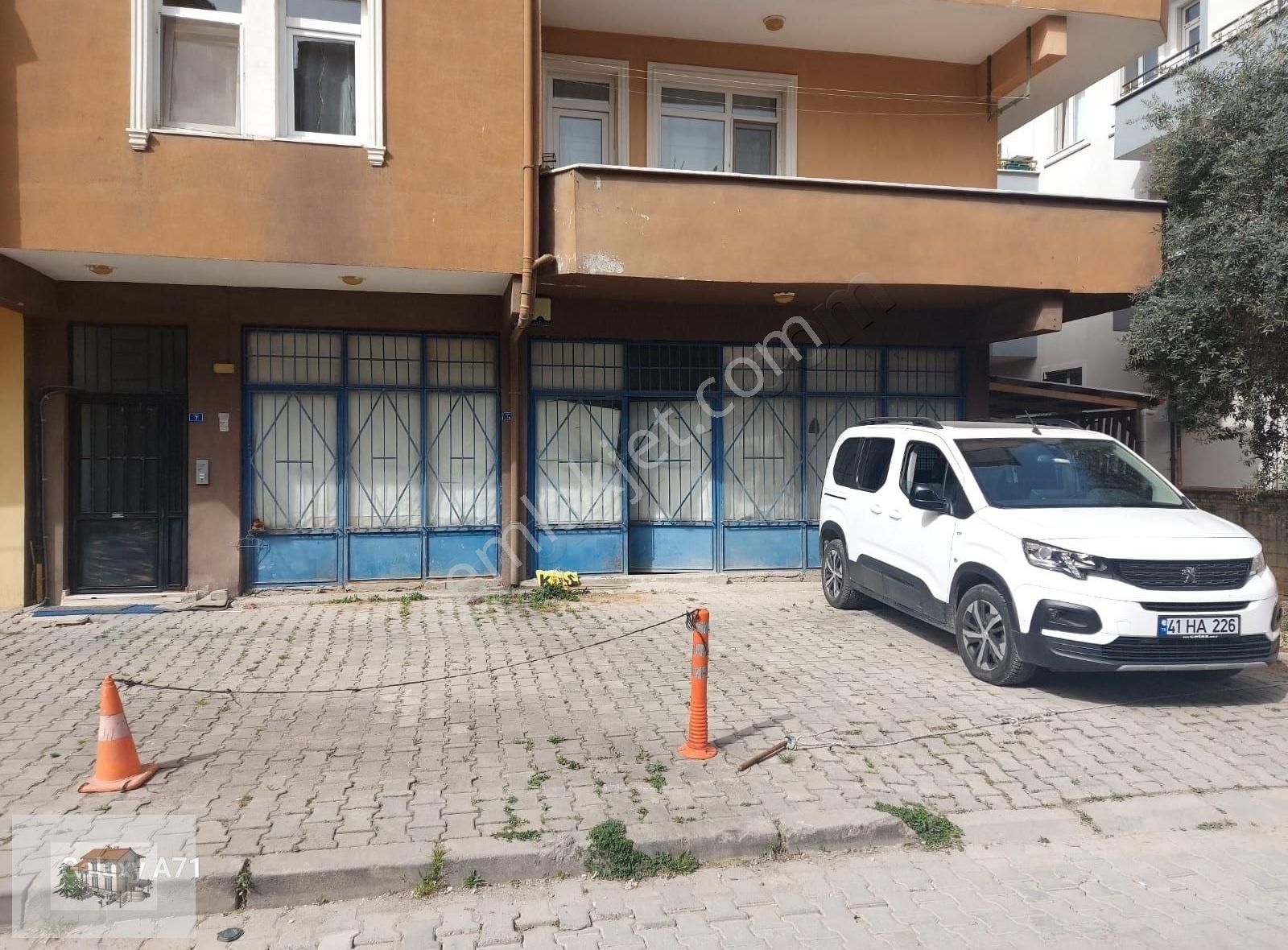 İzmit Yenişehir Kiralık Dükkan & Mağaza YENİŞEHİR MAH.KİRALIK DÜKKAN