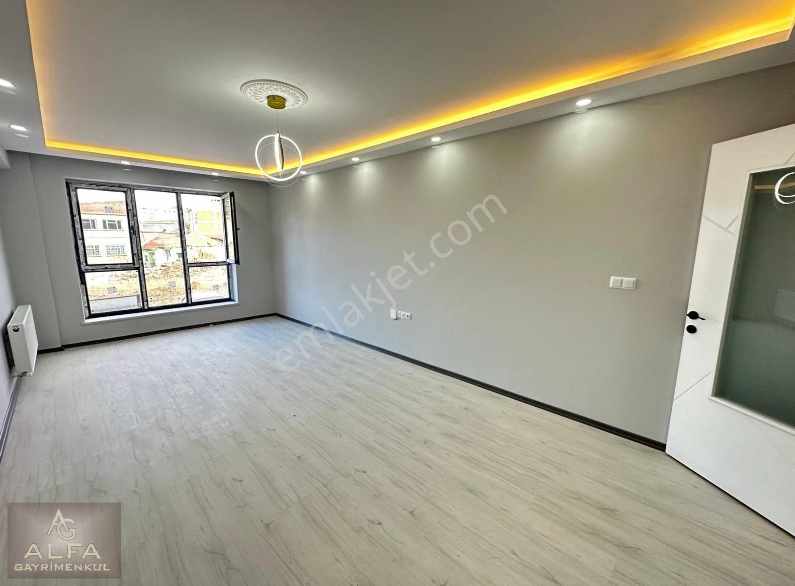 Tepebaşı Zafer Satılık Daire DERMAN CAD. YAKINI ZAFER MAH. 135 M² 3+1 SIFIR SATILIK DAİRE