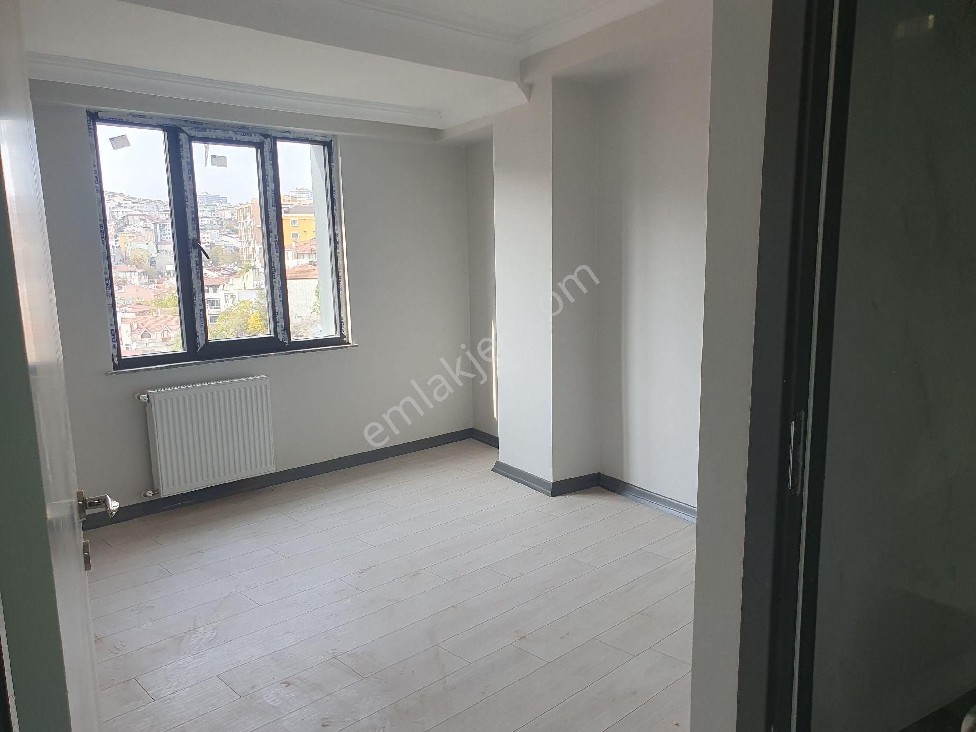 Eyüpsultan İslambey Satılık Daire EYÜPSULTAN İSLAMBEYDE SATILIK 2+1 105 M2 DAİRE 