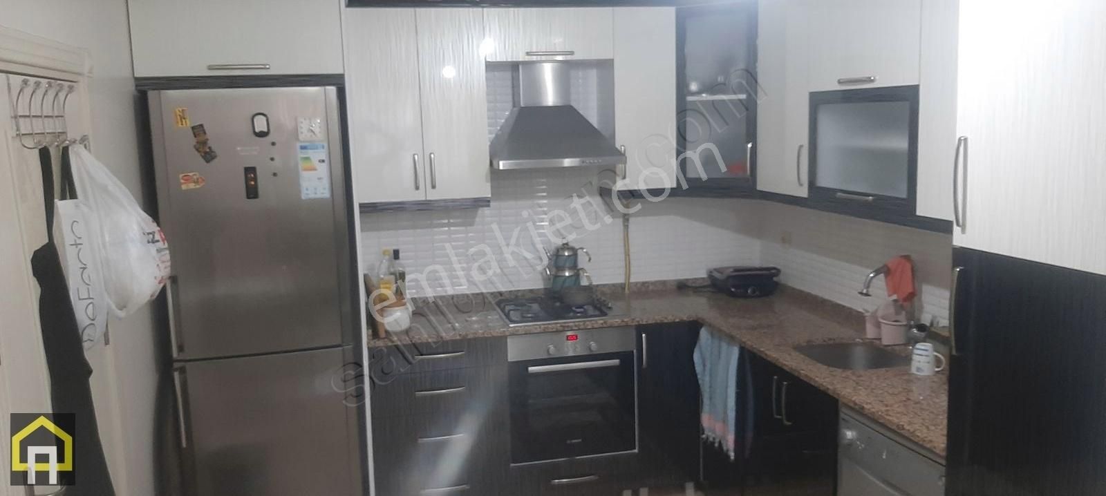 Hendek Yeni Satılık Daire AKÇAY GAYRİMENKUL MUKEMMEL KONUMDA 3+1 SATILIK DAİRE