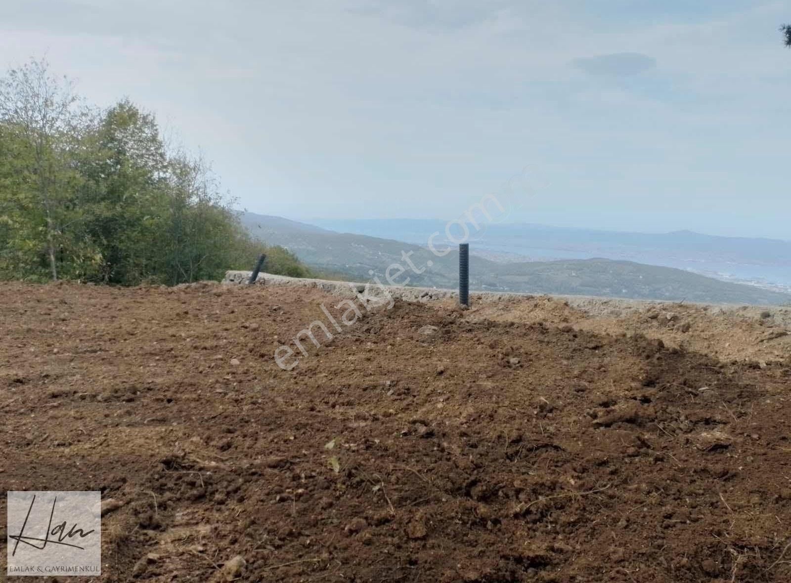 Başiskele Servetiye Karşı Satılık Villa İmarlı BAŞİSKELE'DE DOĞA VE DENİZ MANZARALI VİLLA ARAZİSİ...