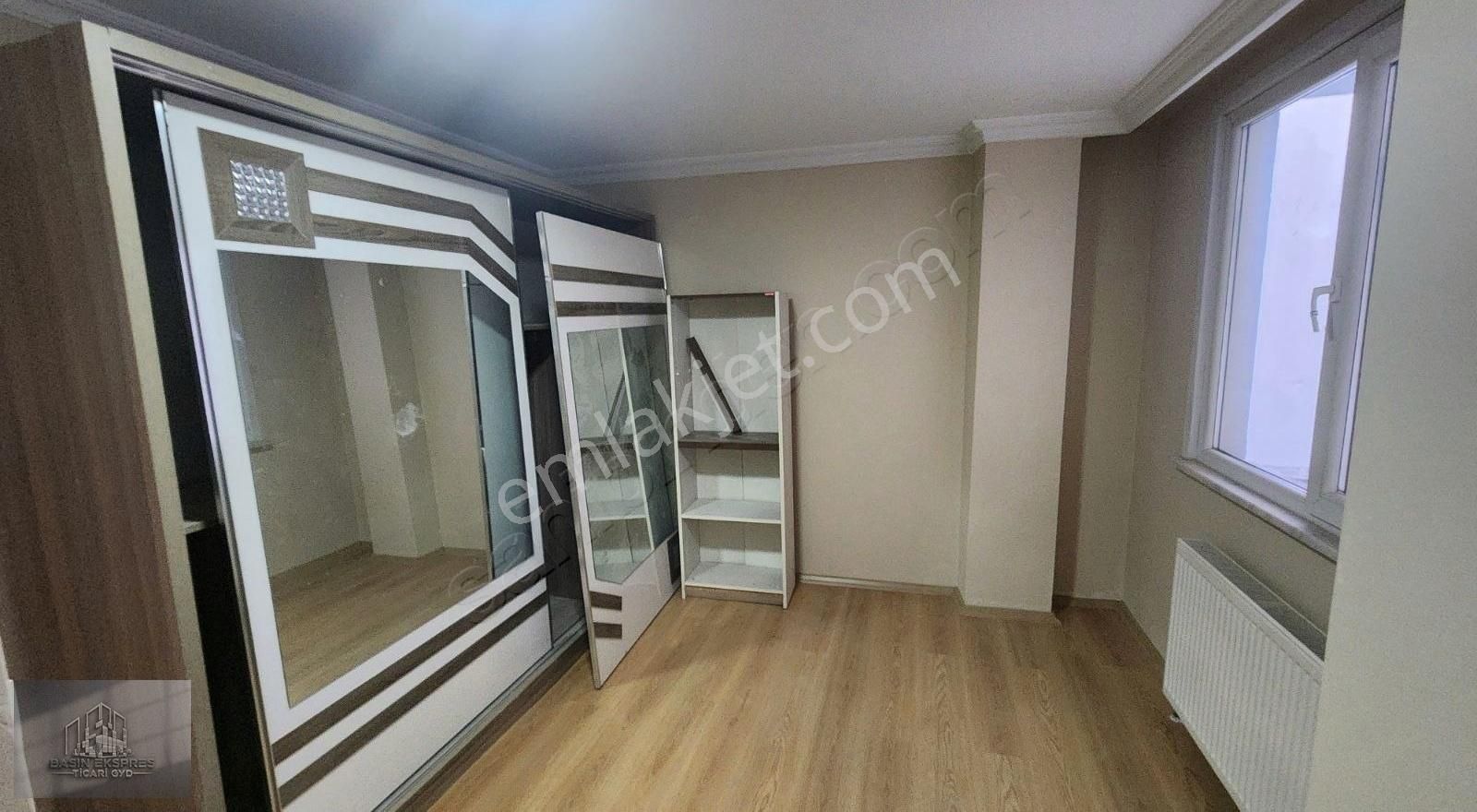 Bağcılar Güneşli Kiralık Daire SULYAPIDAN YENİ ÇATI KATI KİRALİK DAİRE