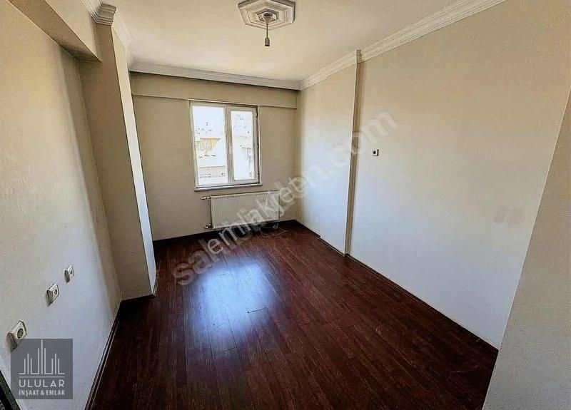 Odunpazarı Yıldıztepe Kiralık Daire ULULAR EMLAK'TAN HALK CADDESİNDE KİRALIK 3+1 DAİRE