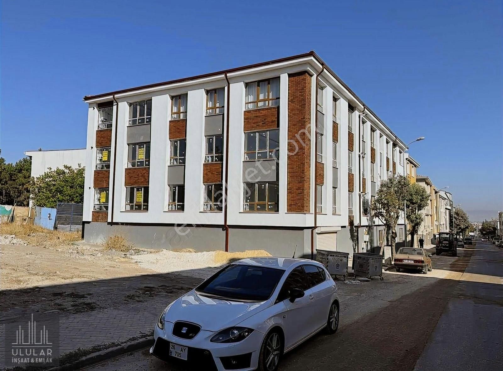 Odunpazarı Büyükdere Satılık Daire ULULAR EMLAK'TAN BÜYÜKDERE KAPLANLI CAD. SATILIK 2+1 DAİRE