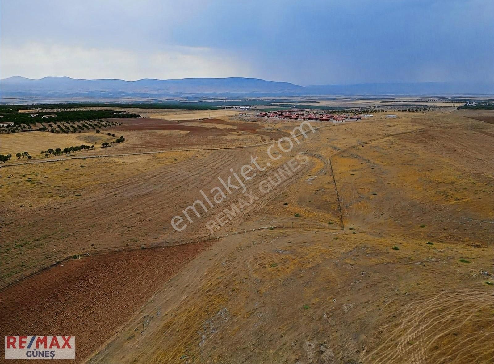 Yeşilyurt Fatih Satılık Tarla FATİH KÖYÜNDE REMAX GÜNEŞ'TEN SATILIK 17 DÖNÜM TARLA