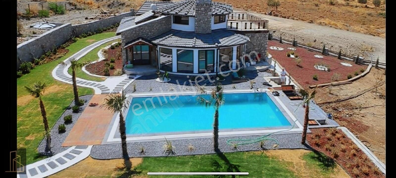 Datça Datça Satılık Villa DATÇA TARİHİ YAŞAMIN TAM ORTASINDA HUVUZLU VİLLA VE BAHÇESİ