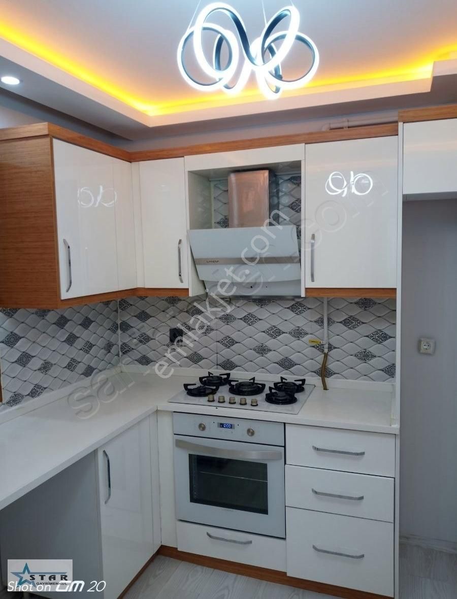 Yunusemre Muradiye Satılık Daire MURADİYE'DE 2+1 KAPALI MUTFAK FULL LUX ARA KAT DAİRE