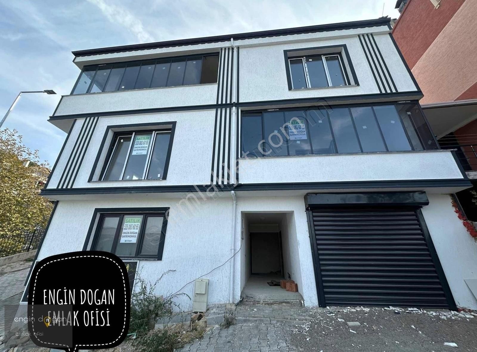 Gemlik Umurbey Satılık Müstakil Ev ENGİN DOĞANDAN UMURBEYDE MANZARALI SATILIK TRİPLEKS 6+2 MÜSTAKİL