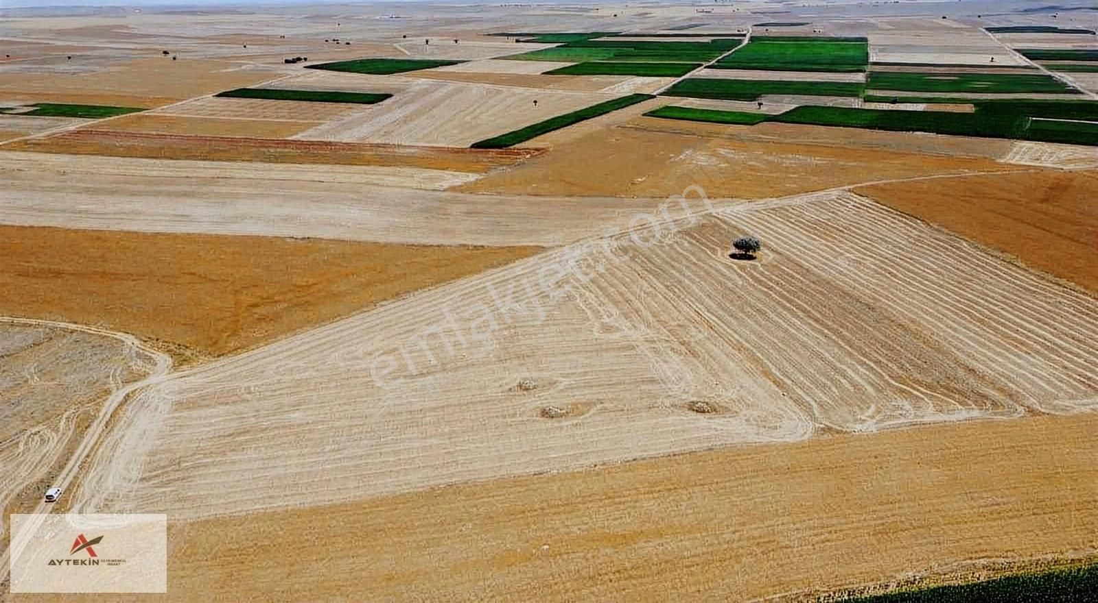 Akören Karahüyük Satılık Tarla Akören/karahüyük'te Çift Yola Cephe 8.892m2 Müstakil Tapu