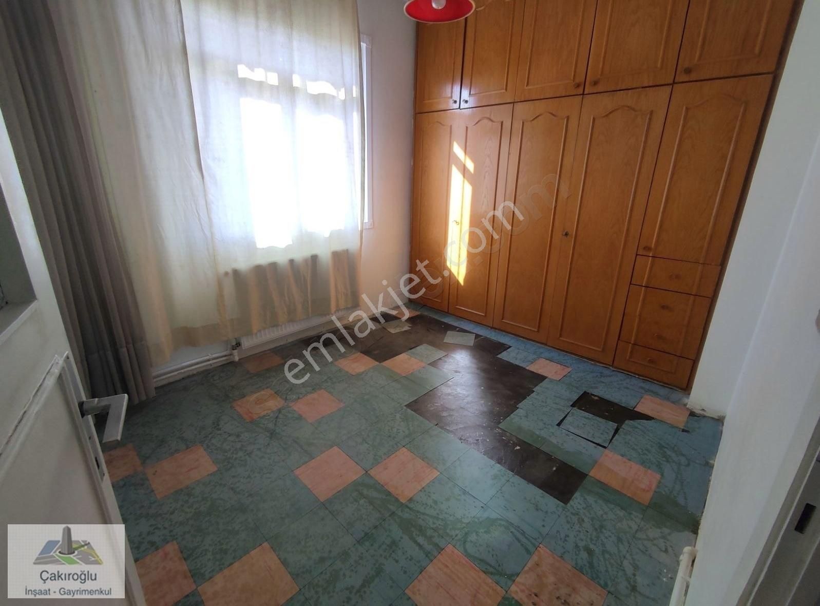 Darıca Abdi İpekçi Kiralık Daire 3+1 CADDE ÜSTÜNDE MERKEZİ KONUM