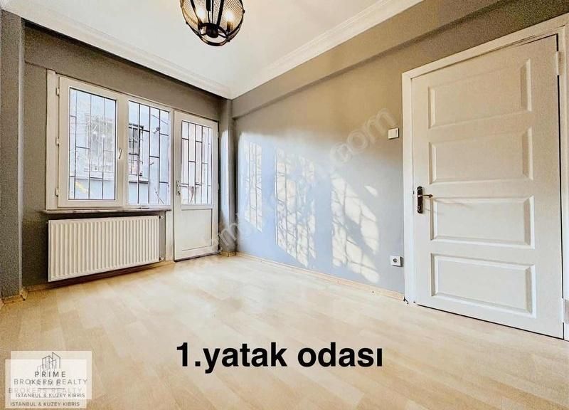 Beyoğlu Hacımimi Kiralık Daire Galata Port Ve Sahile Yürüme Mesafesinden Kiralık 2+1 Balkonlu