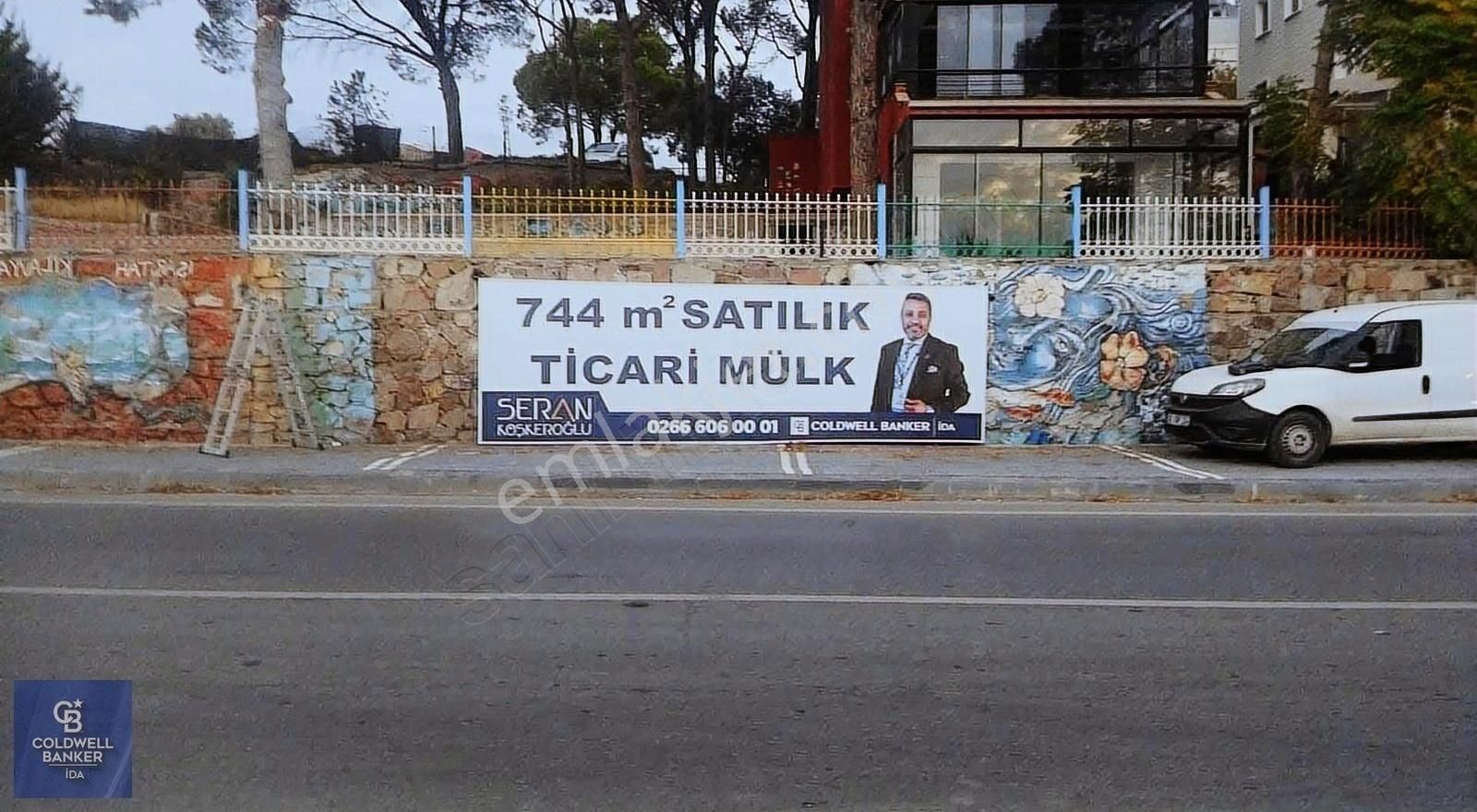 Balıkesir Ayvalık Satılık Ticari İmarlı Cunda Yolunda 744m² Ticari Alan