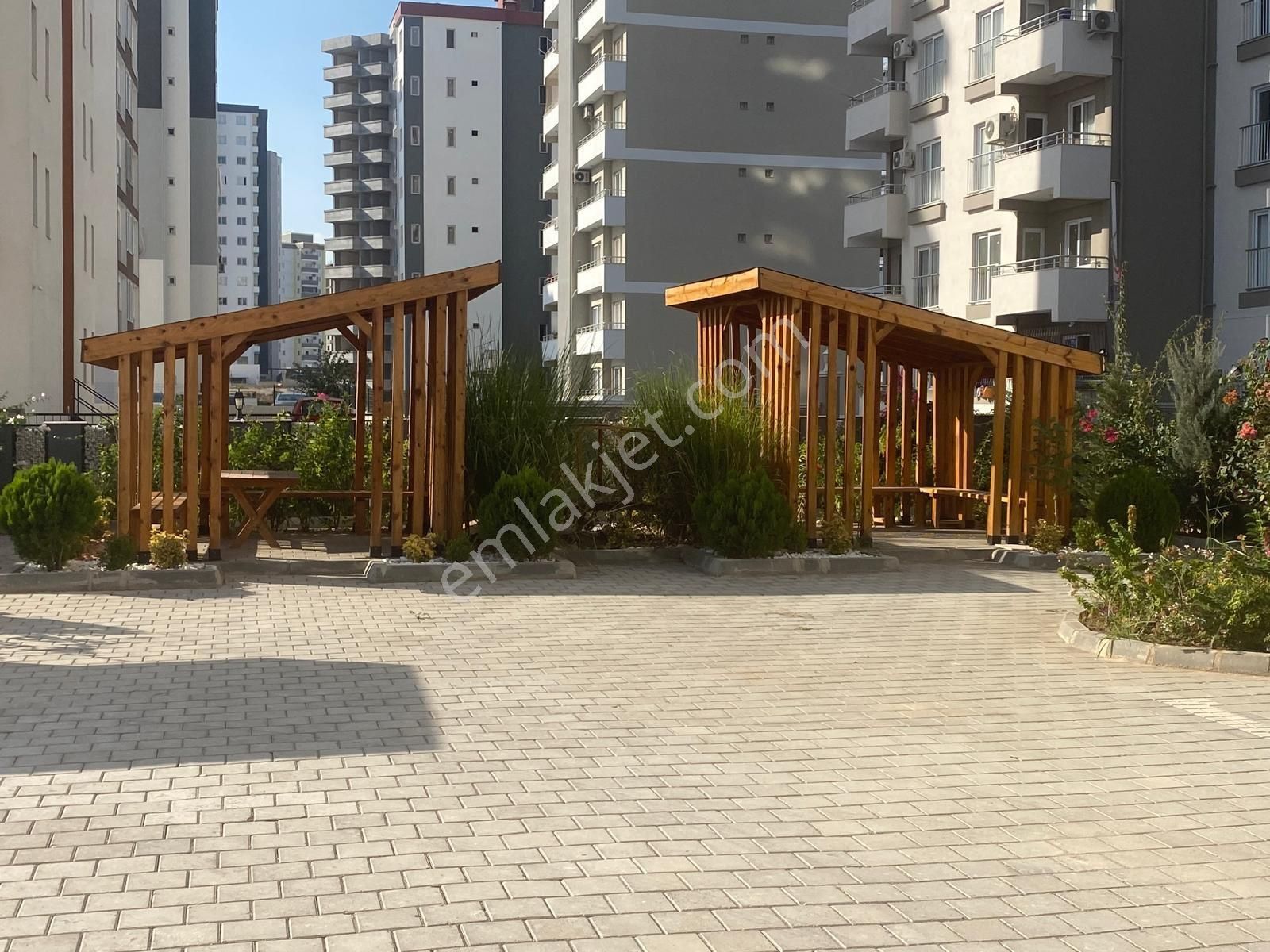 Sarıçam Gültepe Satılık Daire  SARIÇAM GÜLTEPEDE SATILIK 1+1 DAİRE 