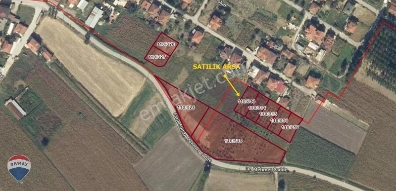 Söğütlü Küçük Söğütlü Satılık Konut İmarlı Remax Mavi'den Küçük Söğütlü'de Villalık Köşe Arsa,imarlı 562 M2