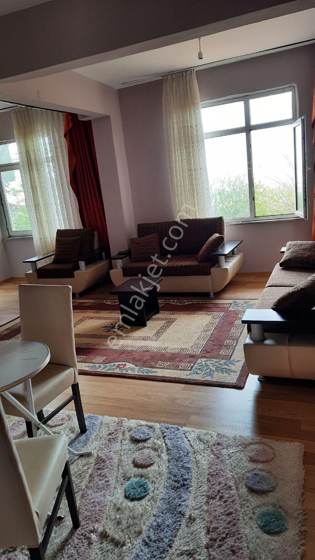 Maltepe Gülensu Kiralık Daire eşyalı 2+1 daire