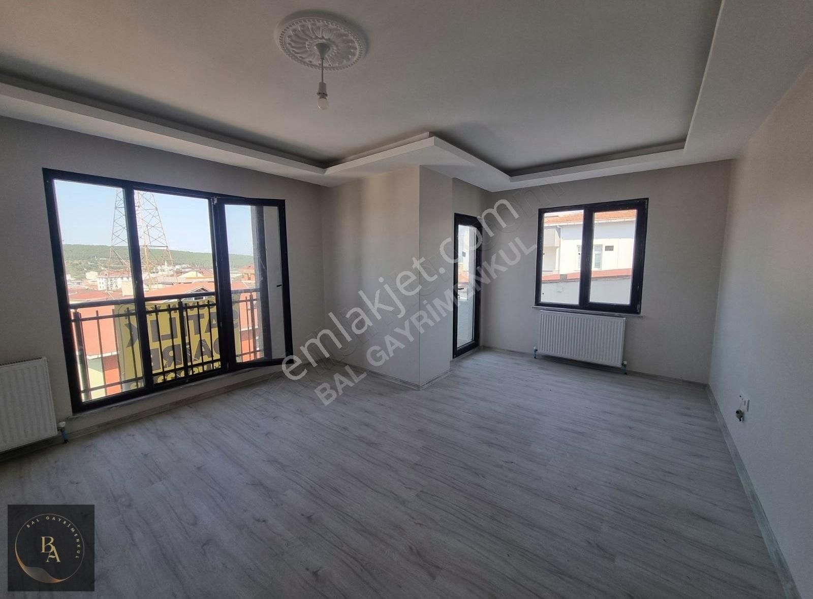 Sultanbeyli Fatih Satılık Daire BAL'DAN SULTANBEYLİ FATİH MAH. 2+1 SATILIK DAİRE