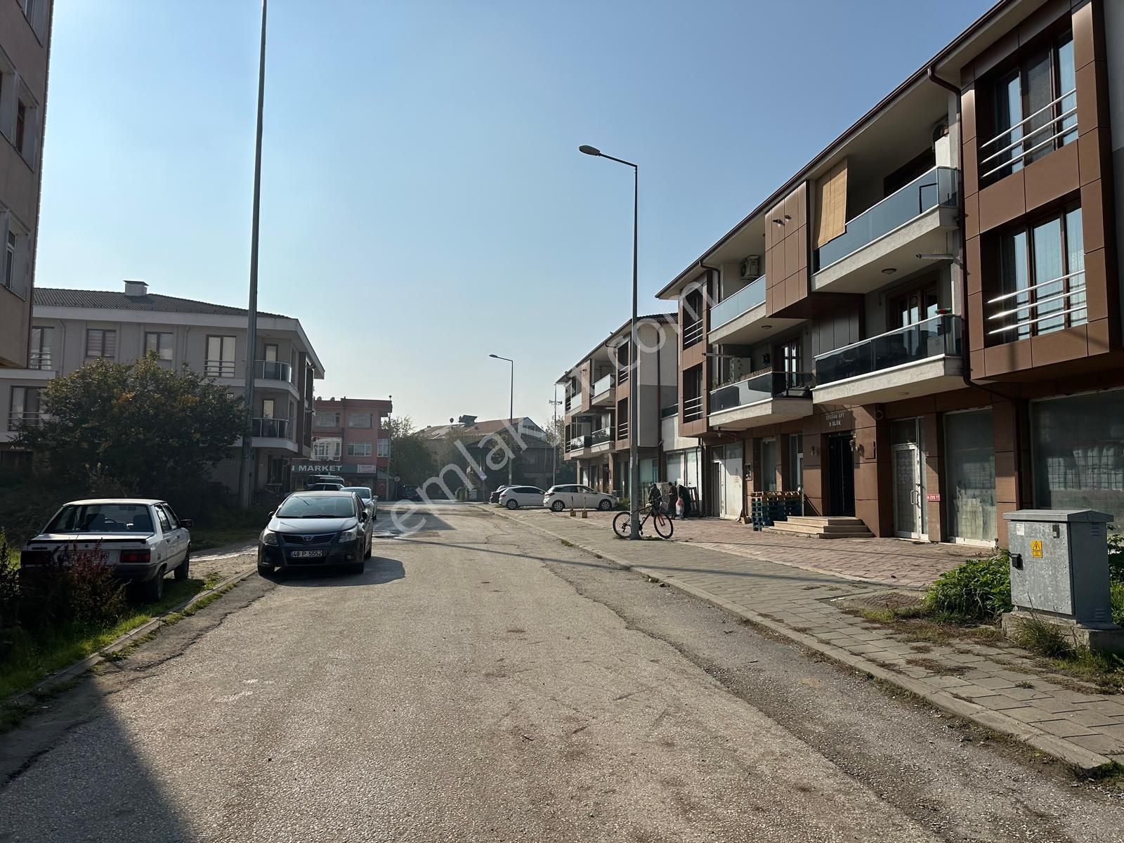 Düzce Merkez Azmimilli.de Satılık Son Kat 3+1 Daire - Görsel 3