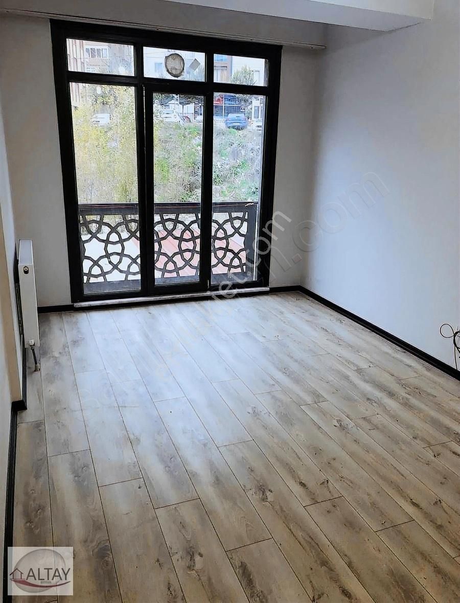 Ataşehir İnönü Kiralık Daire YEDİTEPE ÜNİVERSİTESİ ALT GİRİŞİNDE 1+1 DAİRE 20.000TL