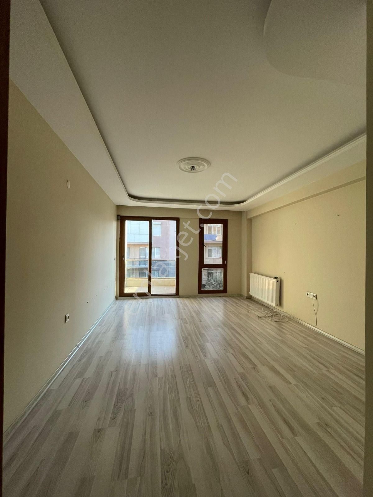 Buca İnkılap Satılık Daire  BUCA İNKILAP MH. KOŞU İZBAN'A YAKIN SATILIK DAİRE (2+1)