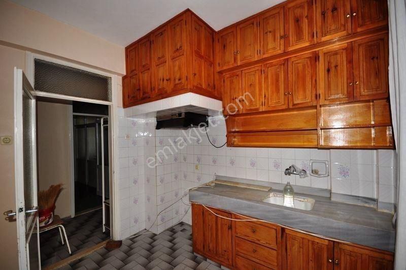 Söke Atatürk Kiralık Daire Söke Atatürk Mh. Doğalgazlı 3+1 Kiralık Daire