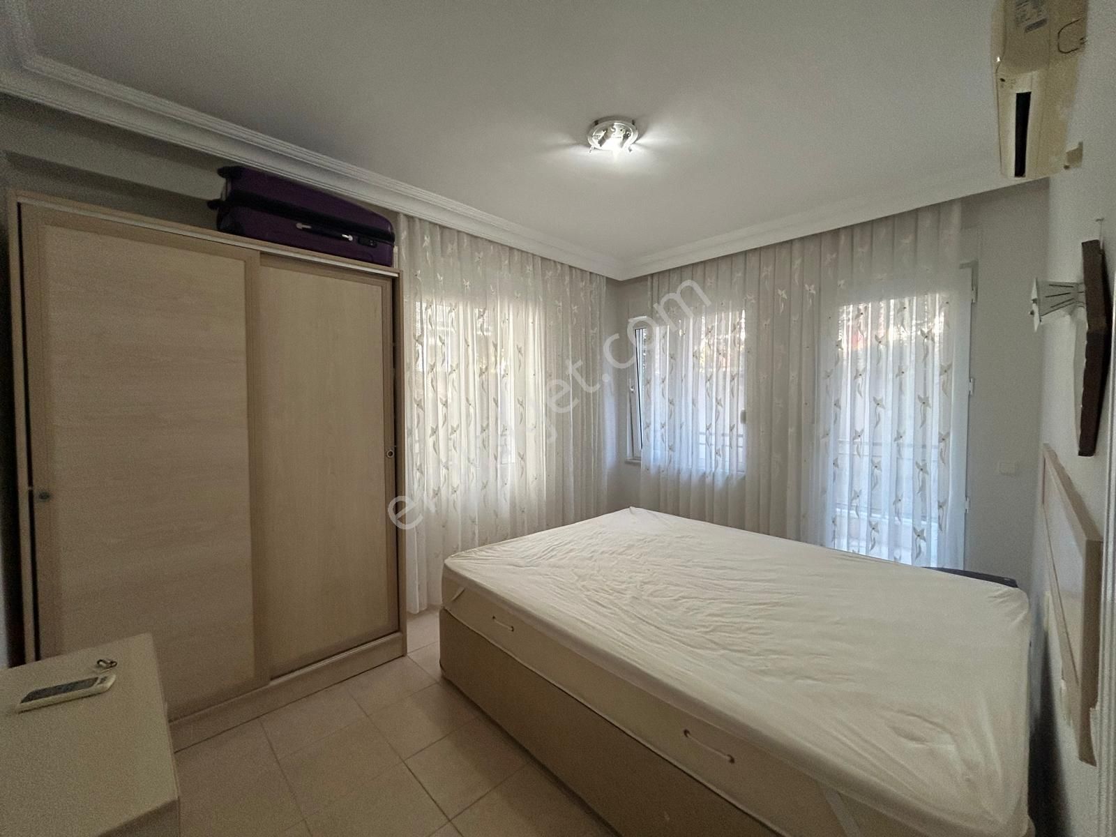 Side Cennetlerde Havuzlu Sitede Bahçe Katı Eşyalı 2+1 - Görsel 12