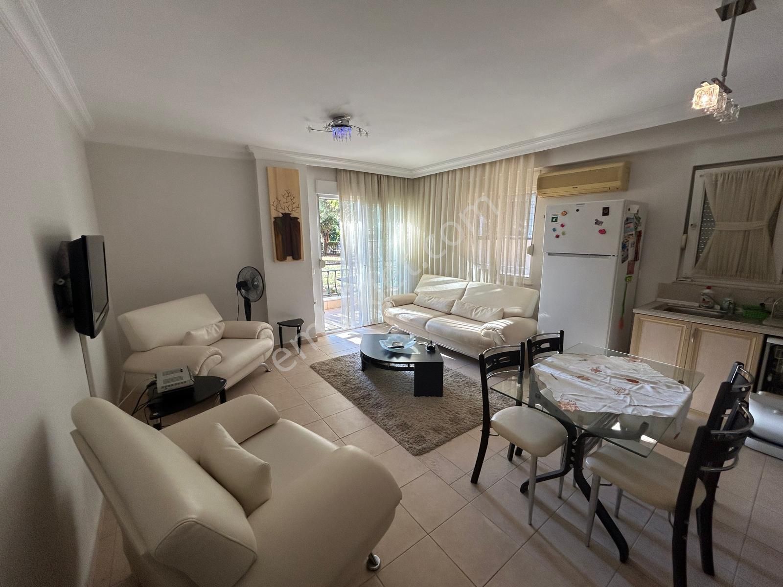 Side Cennetlerde Havuzlu Sitede Bahçe Katı Eşyalı 2+1 - Görsel 5